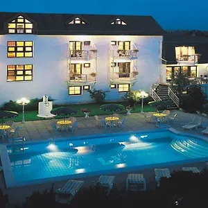 Monica Hotel Praga